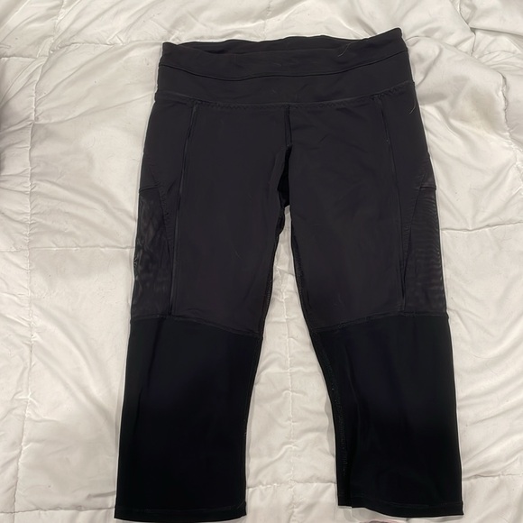 Lululemon mesh capri leggings - Picture 2 of 3